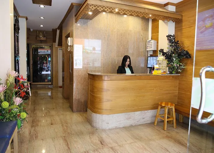 אורחן Tanee Place